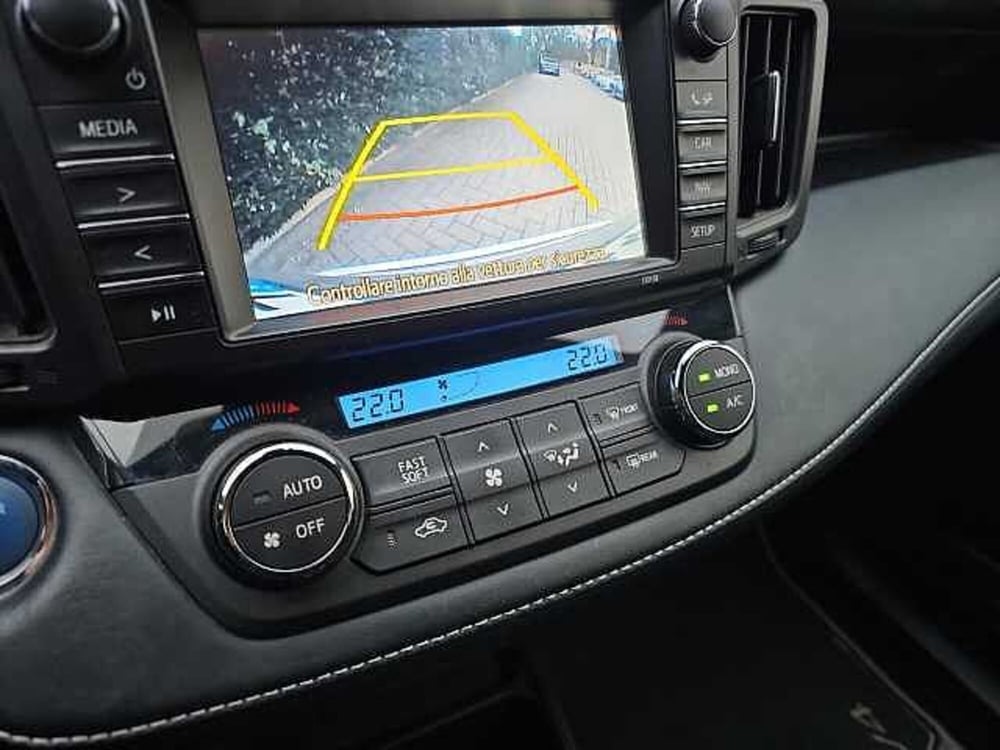 Toyota Rav4 usata a Lecco (20)