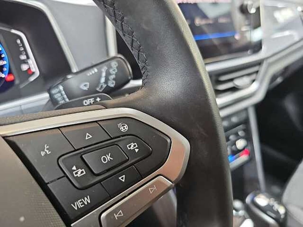 Volkswagen T-Roc usata a Lecco (16)