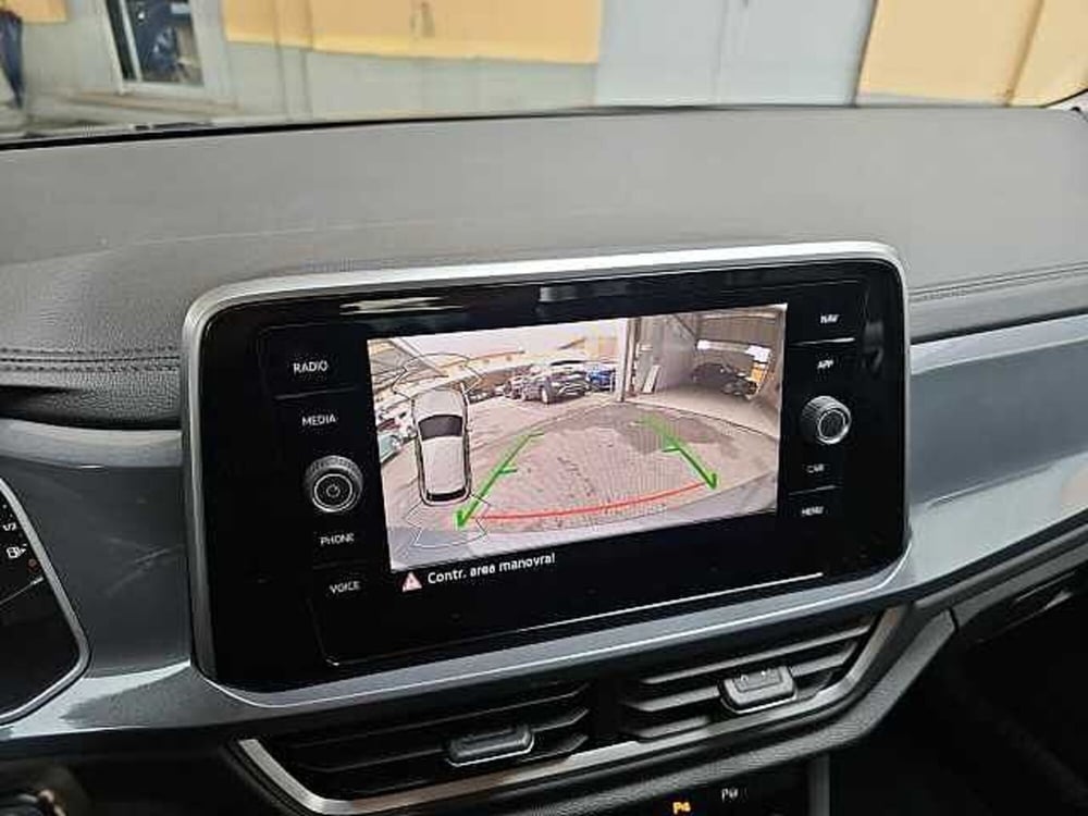 Volkswagen T-Roc usata a Lecco (19)
