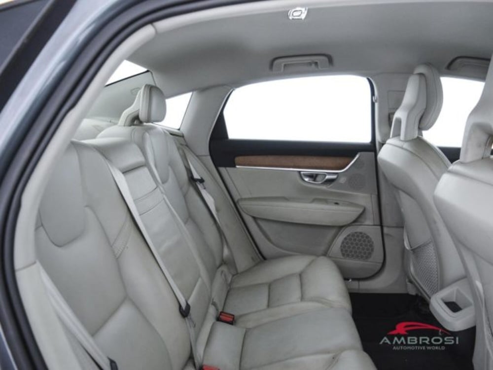 Volvo S90 usata a Perugia (11)