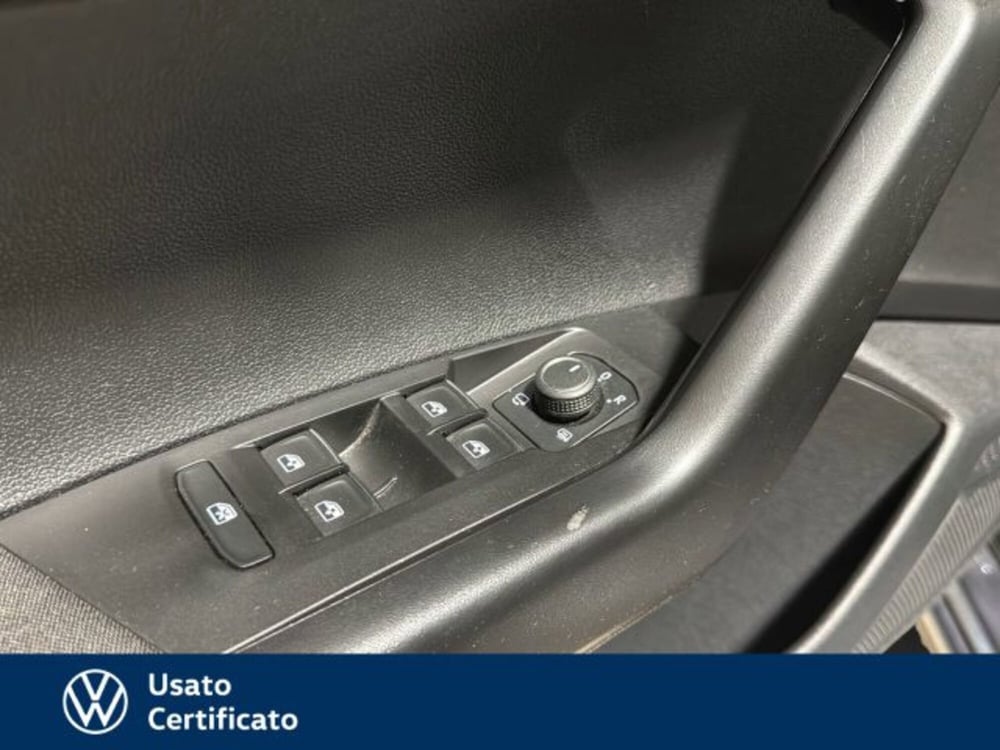Volkswagen Taigo usata a Vicenza (12)