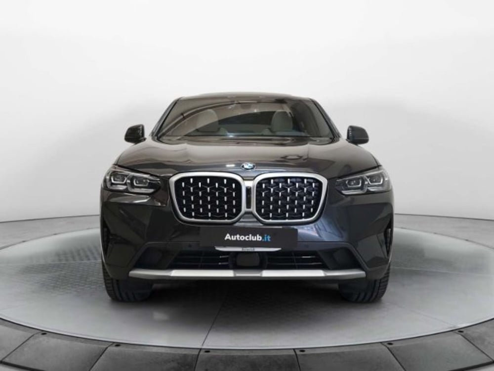 BMW X4 nuova a Modena (17)