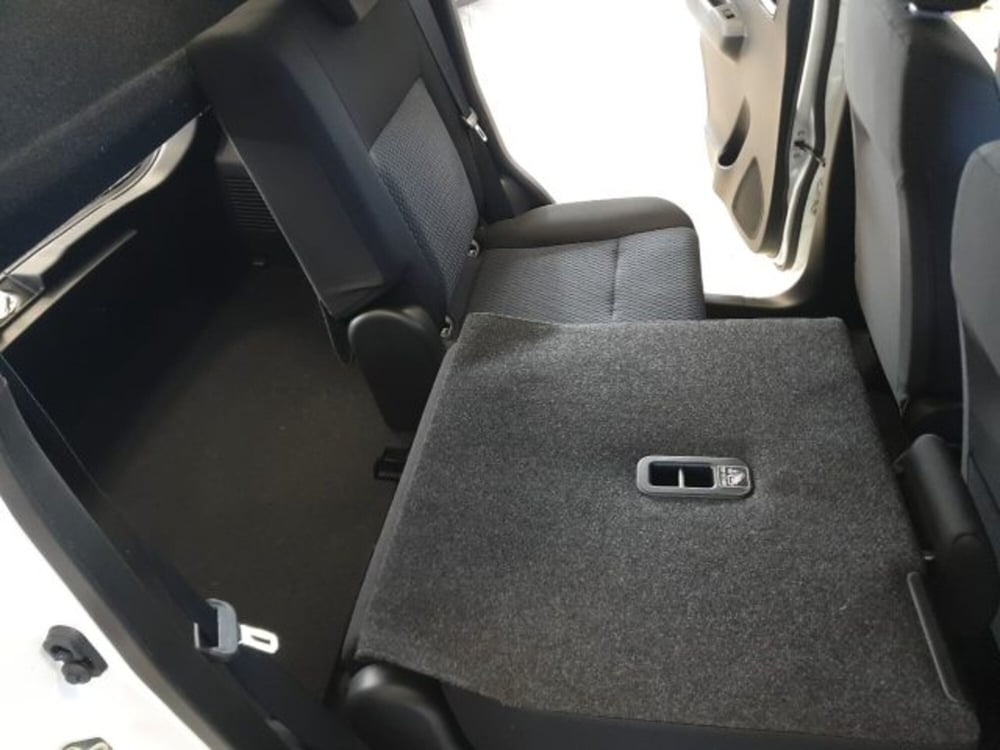Suzuki Ignis nuova a Reggio Emilia (15)