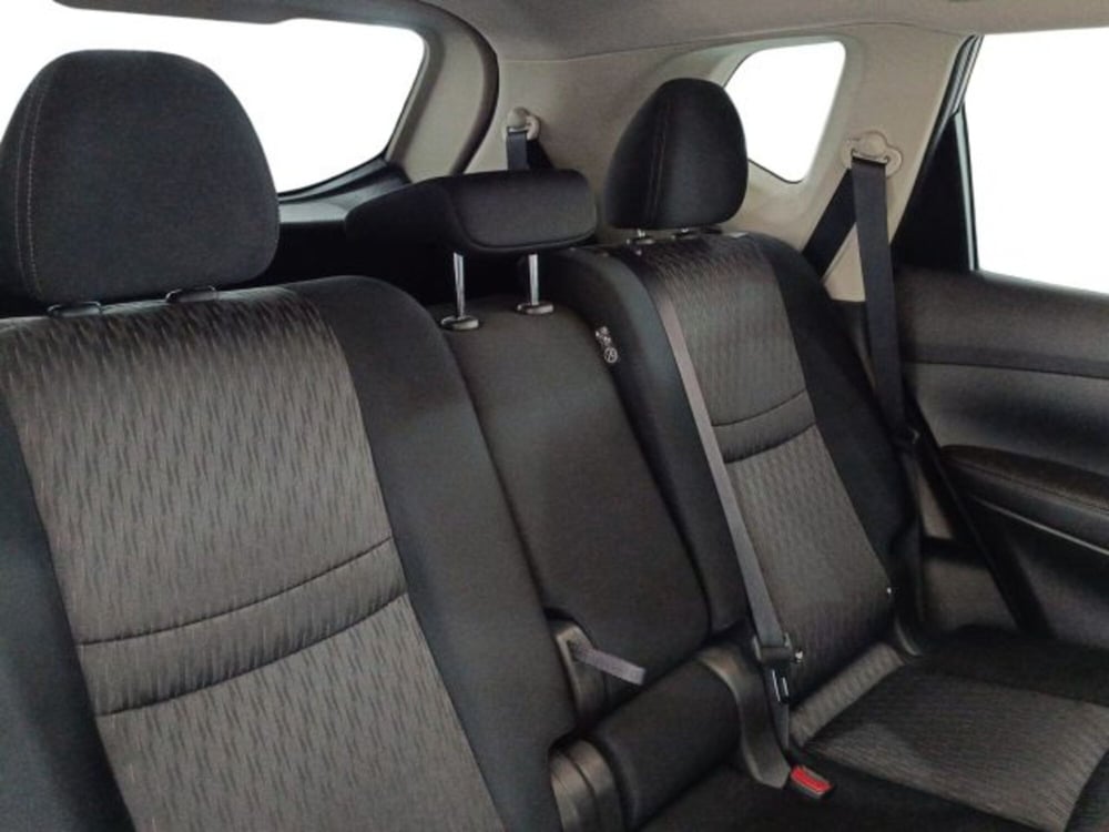 Nissan X-Trail usata a Catania (11)