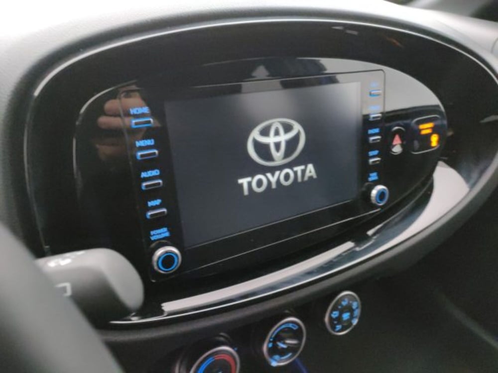 Toyota Aygo X usata a Torino (14)