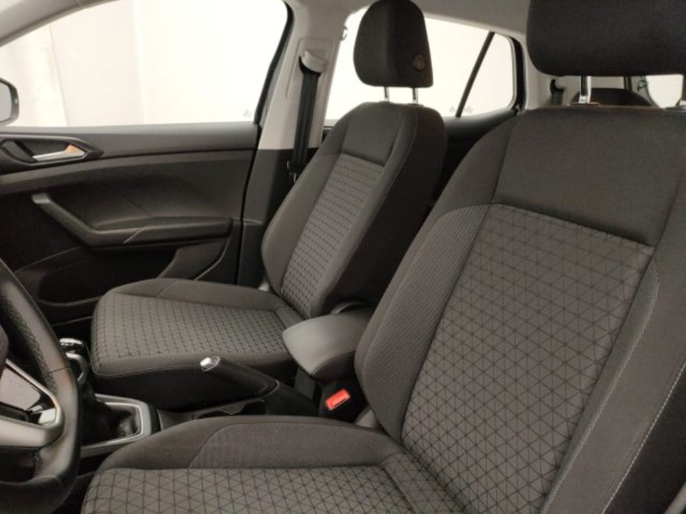 Volkswagen T-Cross usata a Torino (11)
