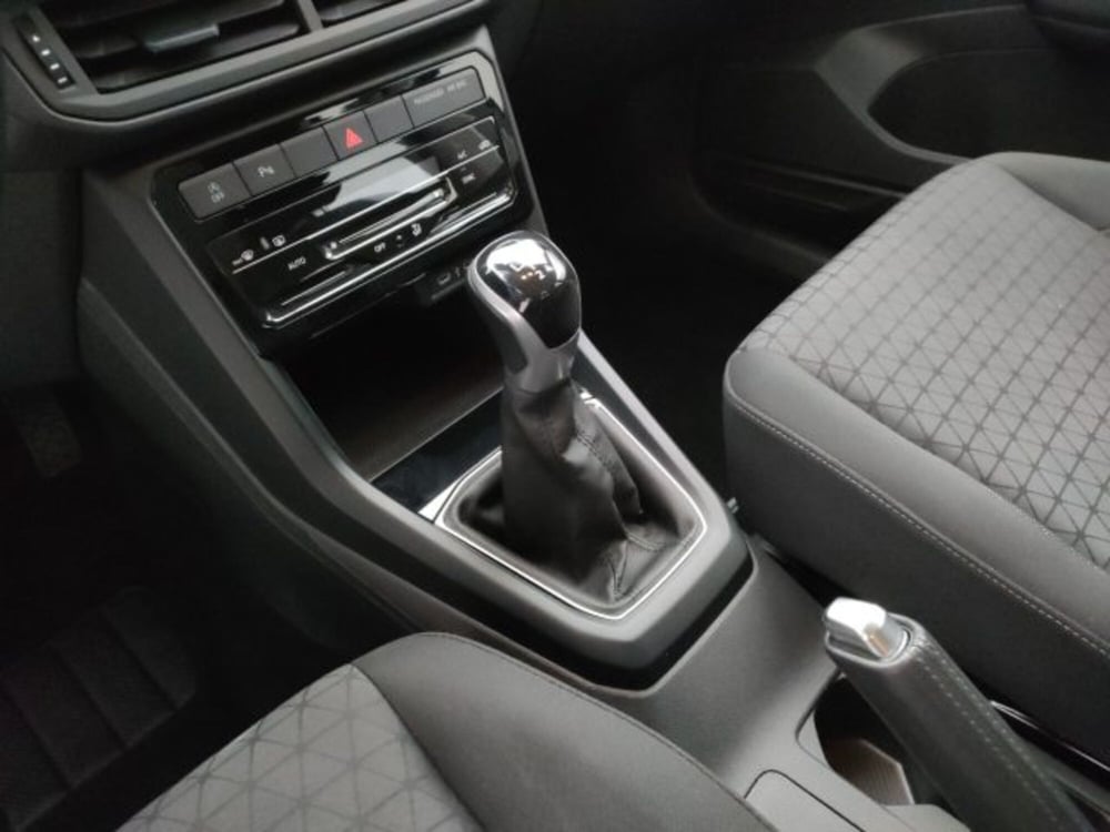 Volkswagen T-Cross usata a Torino (16)