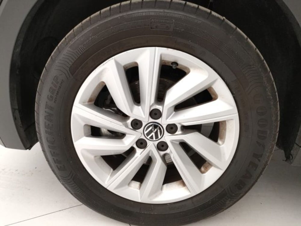 Volkswagen T-Cross usata a Torino (9)