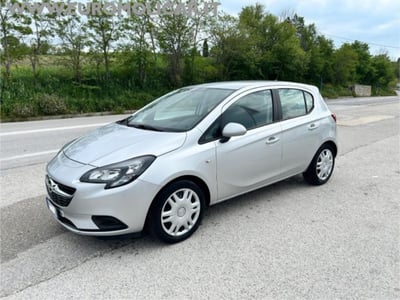 Opel Corsa 1.4 90CV GPL Tech 5 porte Advance del 2018 usata a Busso