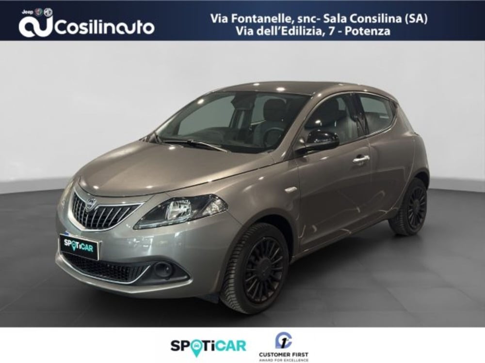 Lancia Ypsilon usata a Salerno