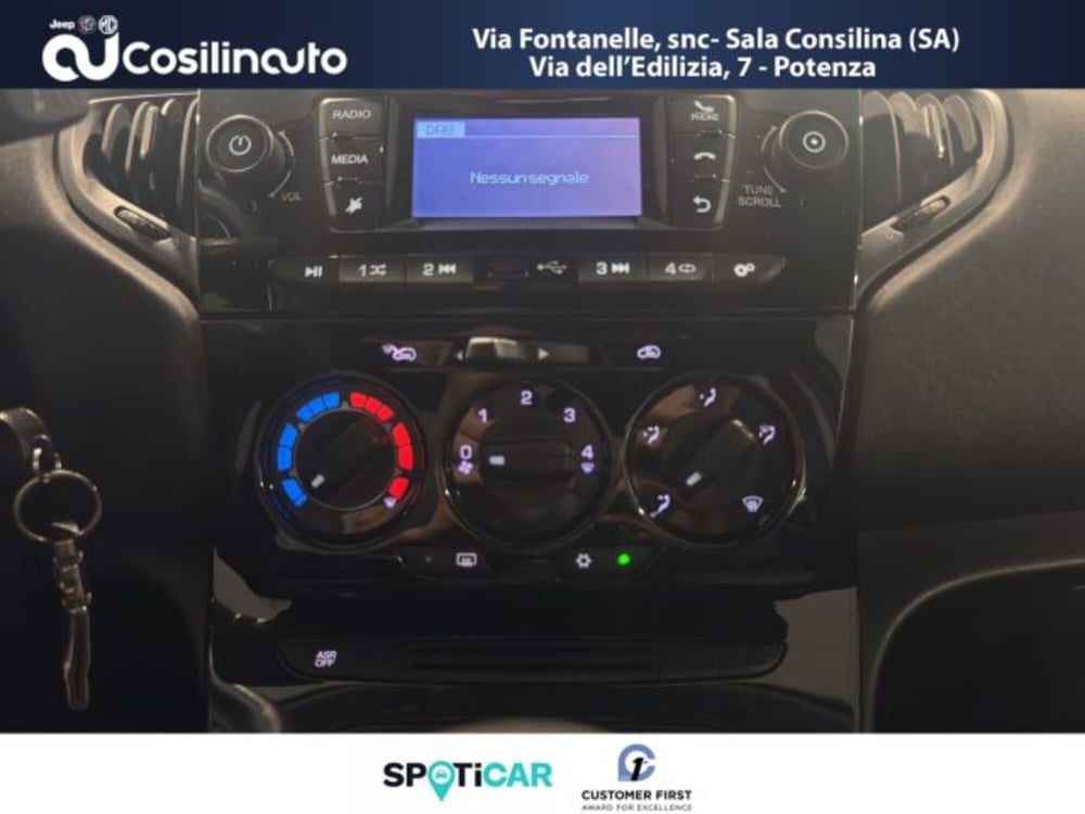 Lancia Ypsilon usata a Salerno (15)