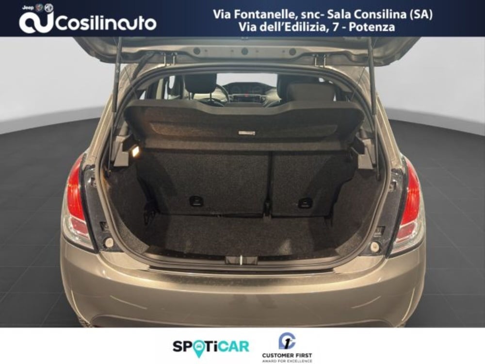 Lancia Ypsilon usata a Salerno (17)