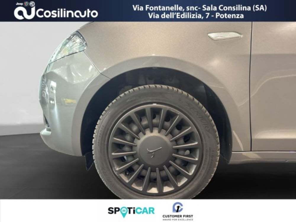 Lancia Ypsilon usata a Salerno (19)