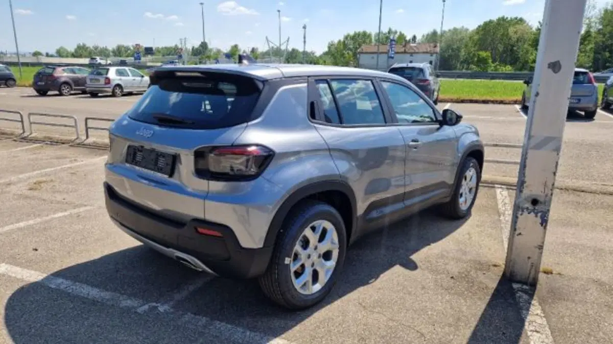 Jeep Avenger nuova a Modena (2)