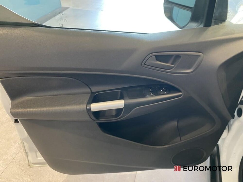 Ford Transit Connect Furgone usata a Bari (10)