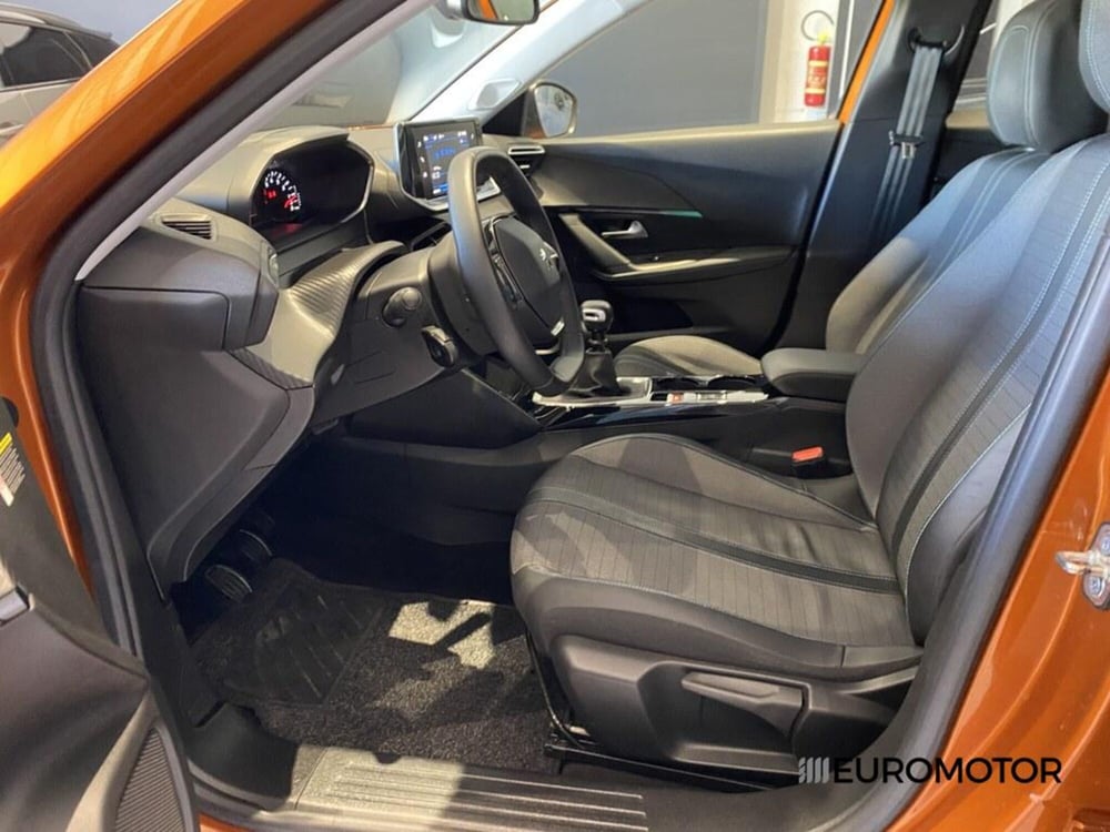 Peugeot 2008 usata a Bari (12)
