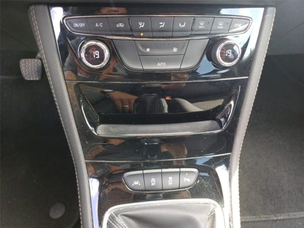 Opel Astra Station Wagon usata a Bari (20)