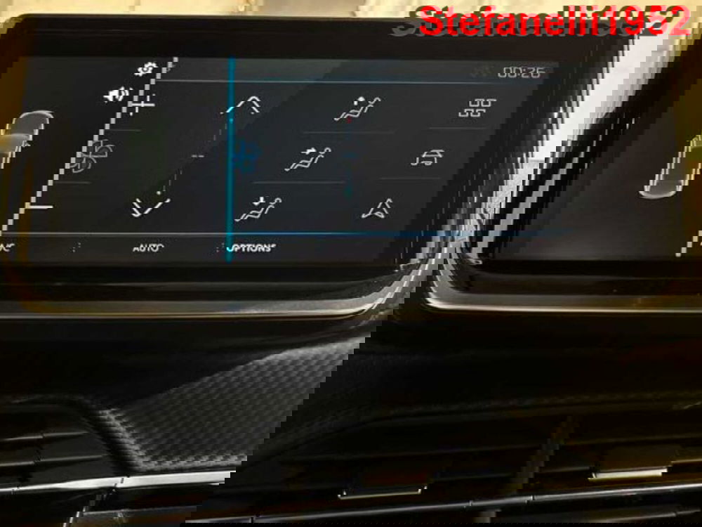 Peugeot 2008 nuova a Bologna (12)