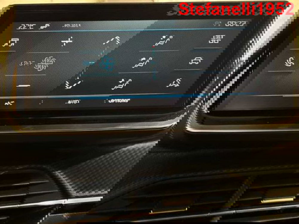 Peugeot 2008 nuova a Bologna (17)