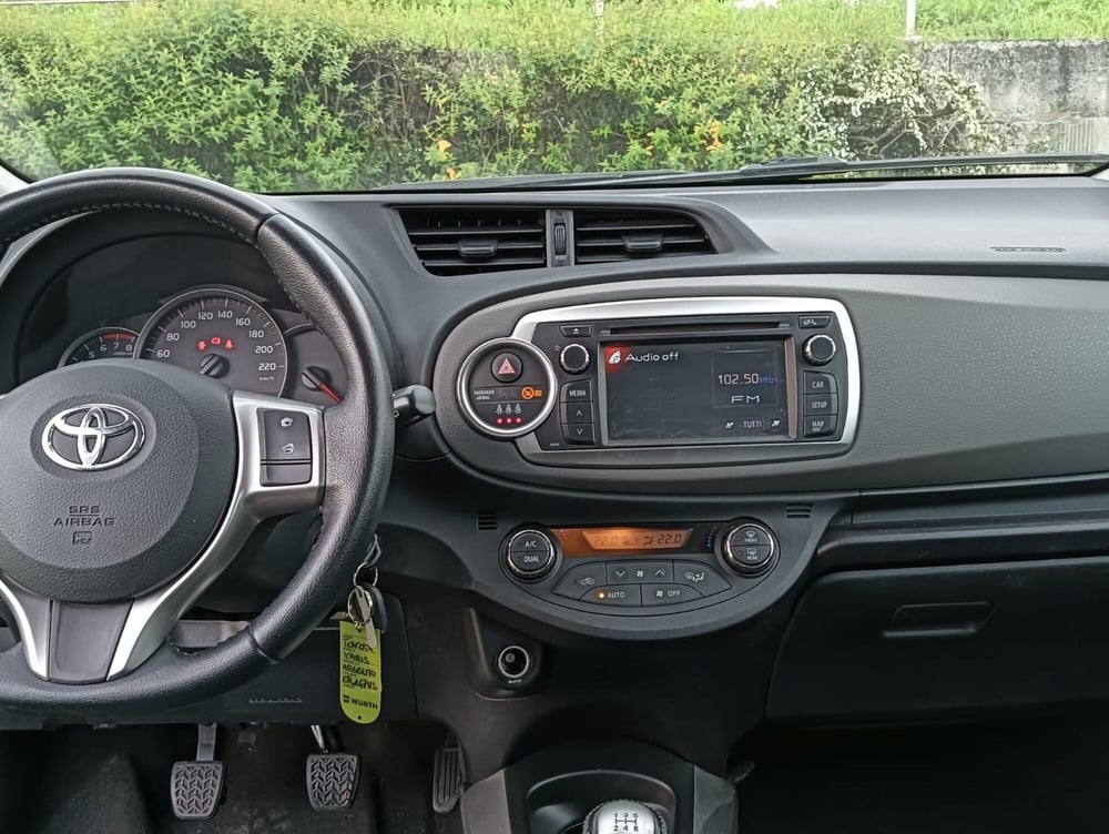 Toyota Yaris usata a Como (7)