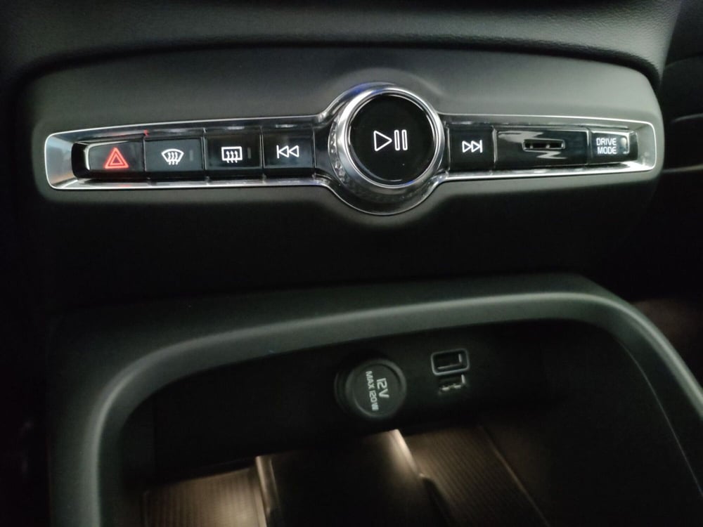 Volvo XC40 usata a Roma (15)