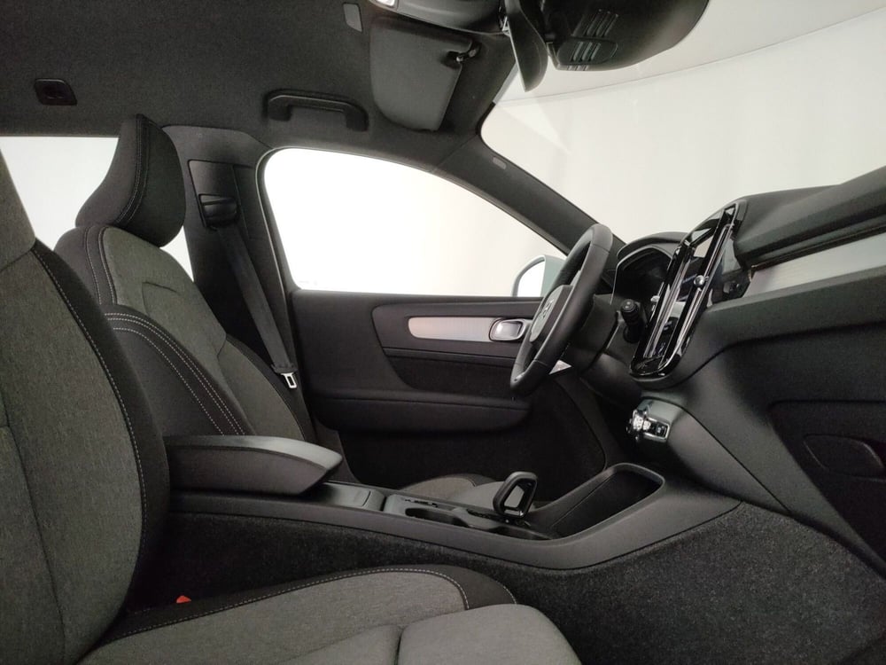 Volvo XC40 usata a Roma (6)