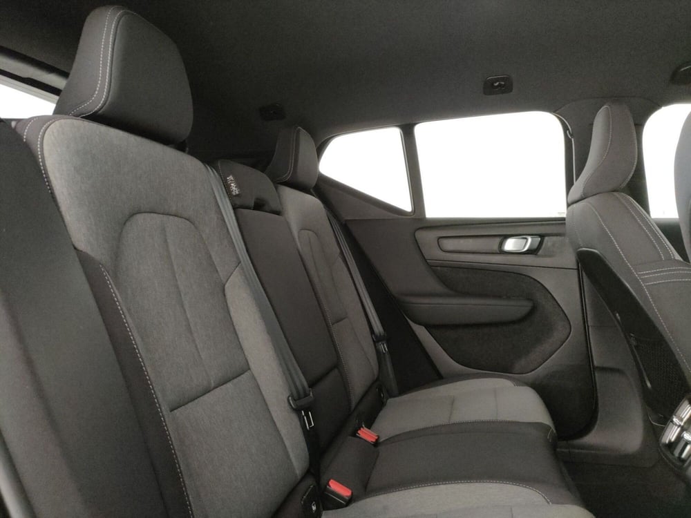 Volvo XC40 usata a Roma (8)