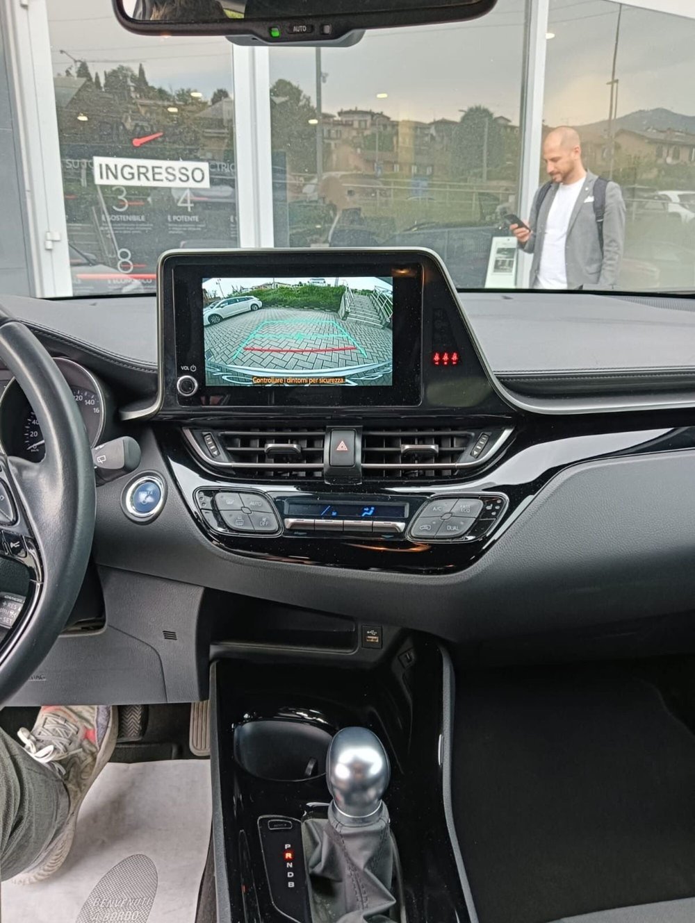 Toyota Toyota C-HR usata a Como (12)