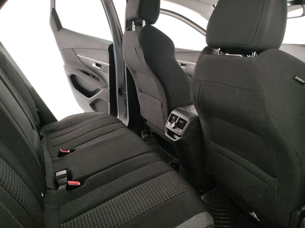 Peugeot 3008 usata a Caserta (11)
