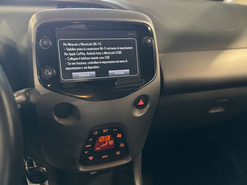 Toyota Aygo usata a Brescia (12)