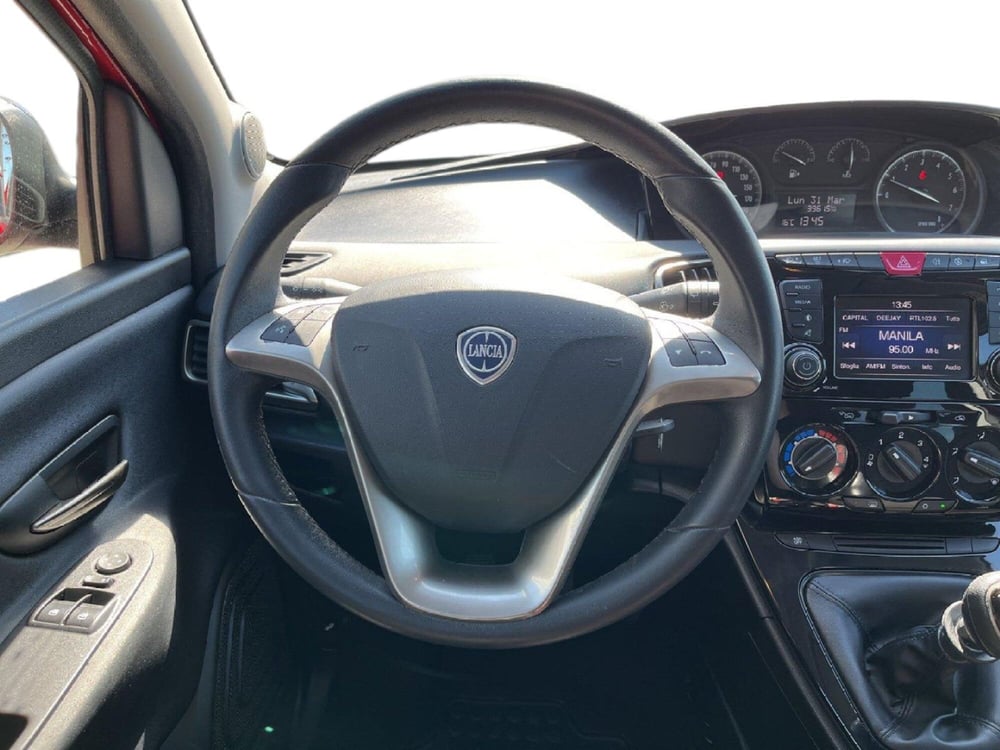 Lancia Ypsilon usata a Torino (12)