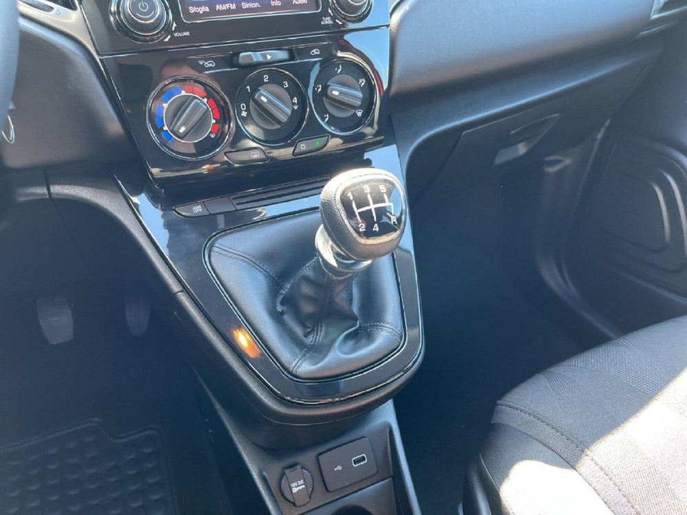 Lancia Ypsilon usata a Torino (14)