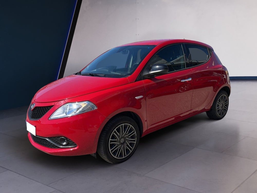 Lancia Ypsilon usata a Torino (2)
