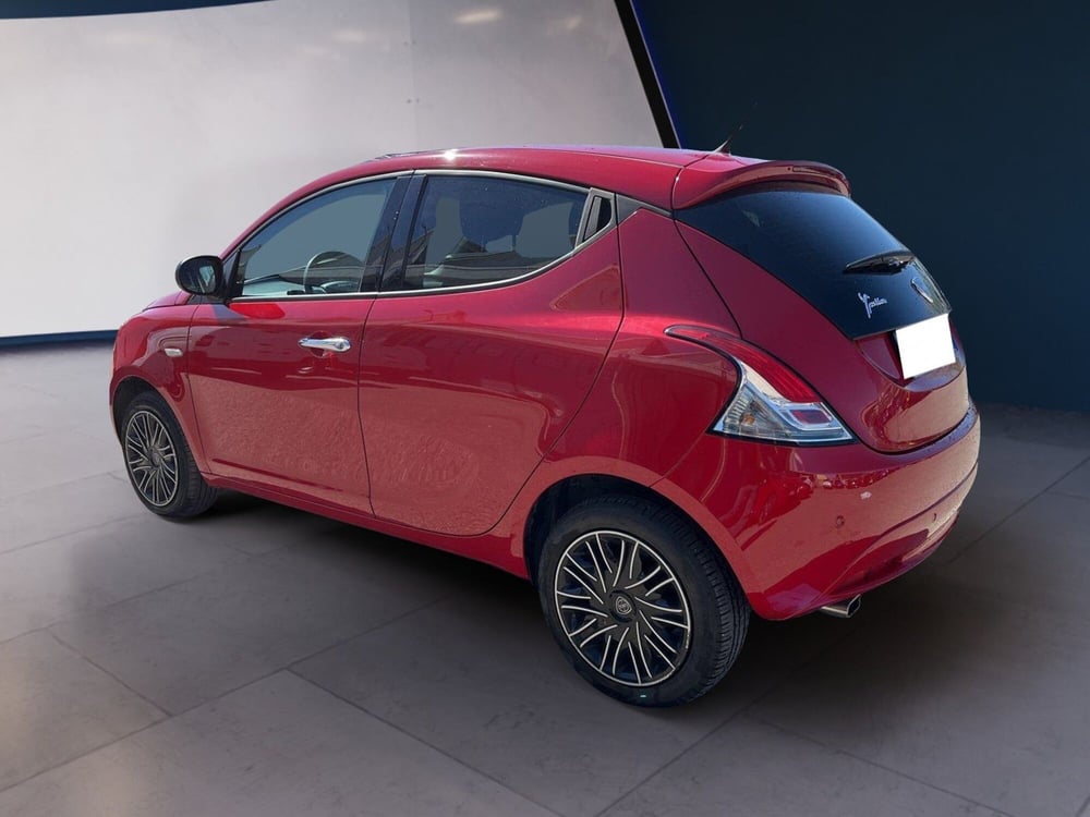 Lancia Ypsilon usata a Torino (5)