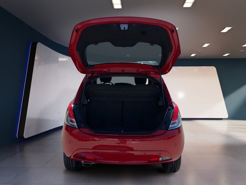 Lancia Ypsilon usata a Torino (7)