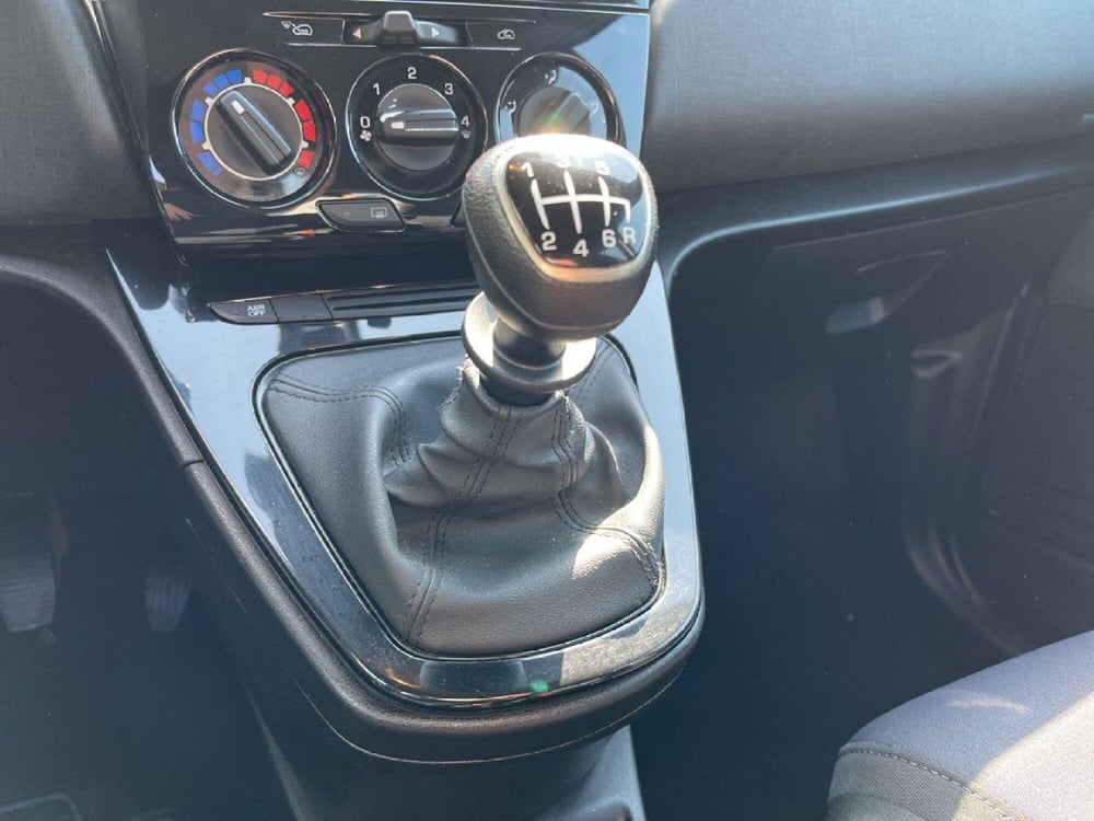 Lancia Ypsilon usata a Torino (14)