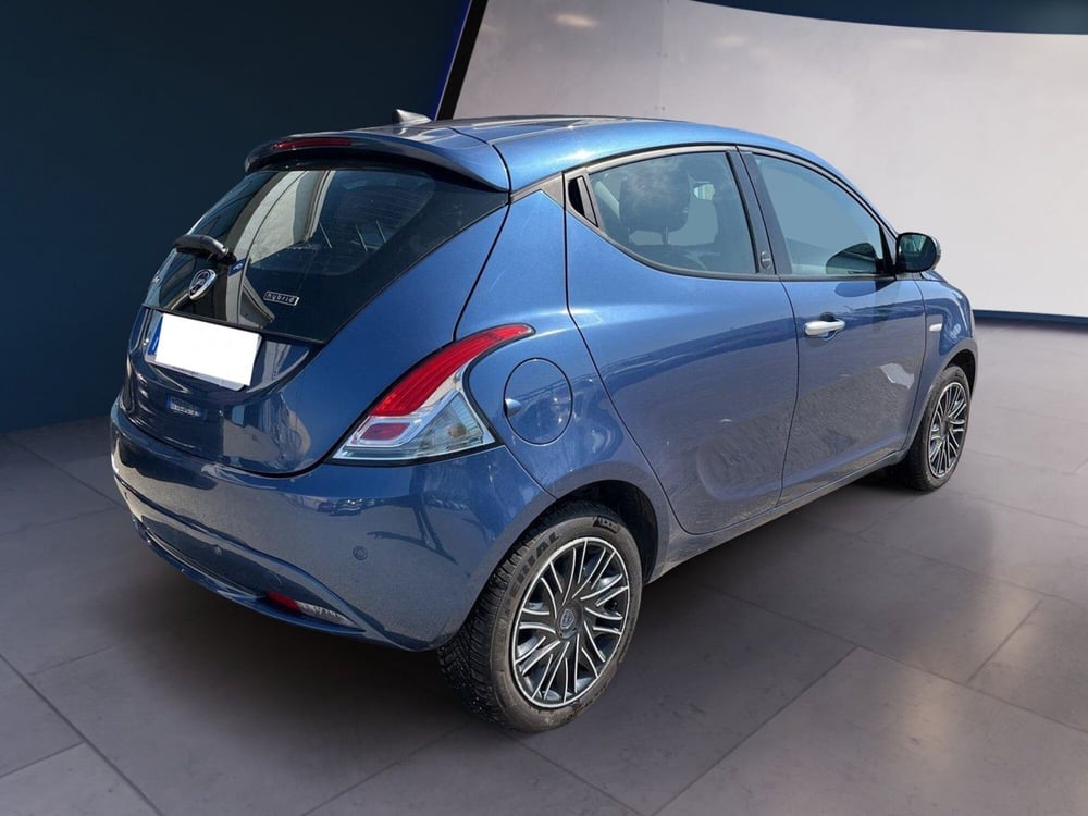 Lancia Ypsilon usata a Torino (4)