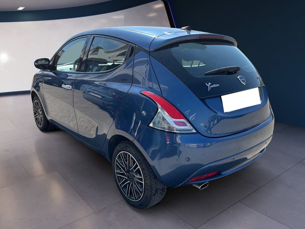 Lancia Ypsilon usata a Torino (5)