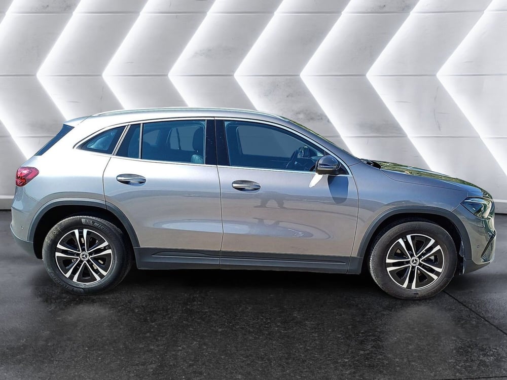 Mercedes-Benz GLA SUV usata  (5)