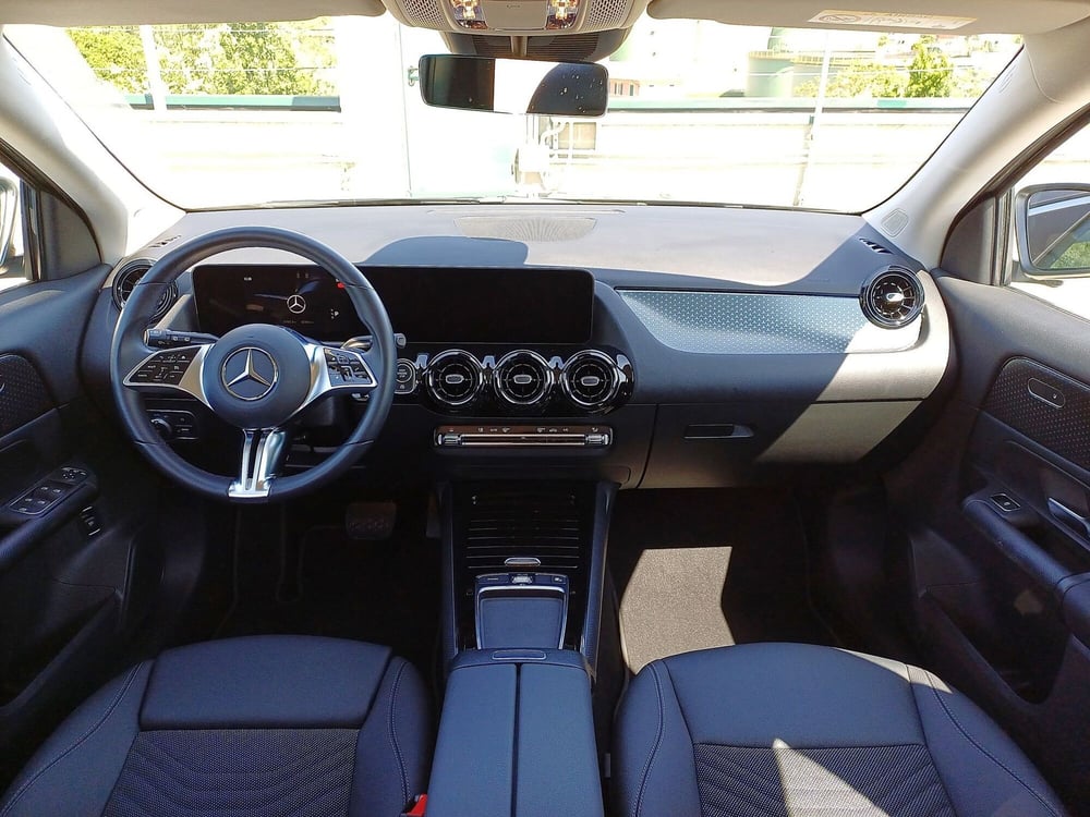 Mercedes-Benz GLA SUV usata  (8)