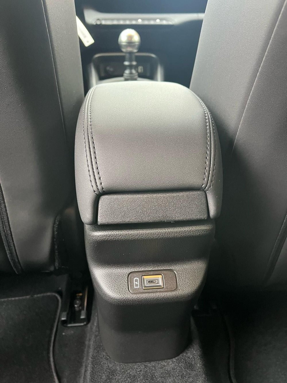 Jeep Avenger usata a Milano (14)