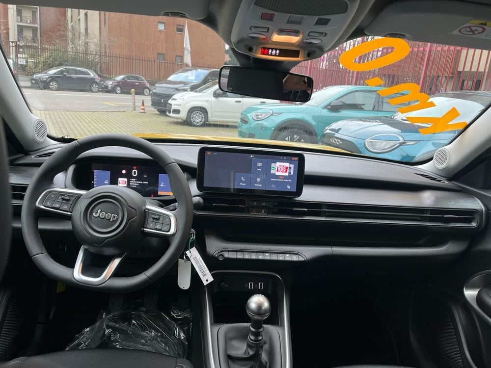 Jeep Avenger usata a Milano (16)