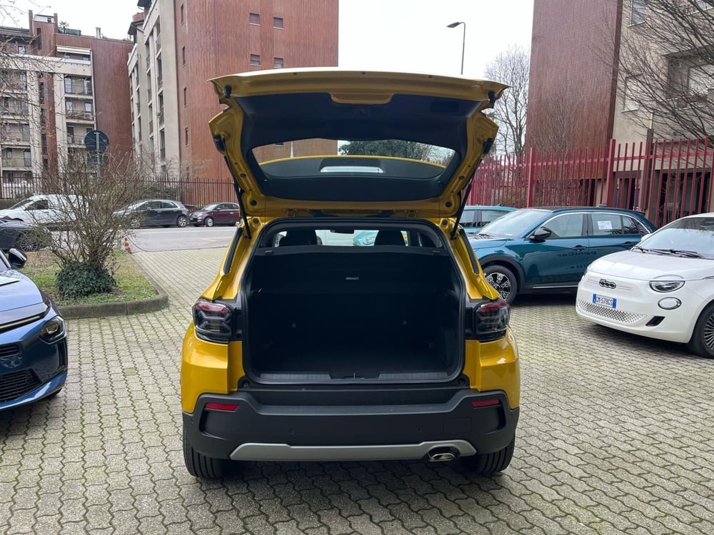 Jeep Avenger usata a Milano (9)