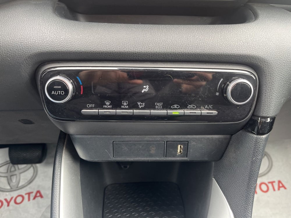 Toyota Yaris usata a Ragusa (14)