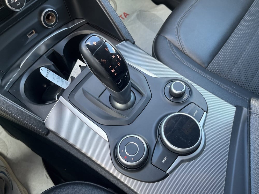 Alfa Romeo Stelvio usata a Ragusa (15)