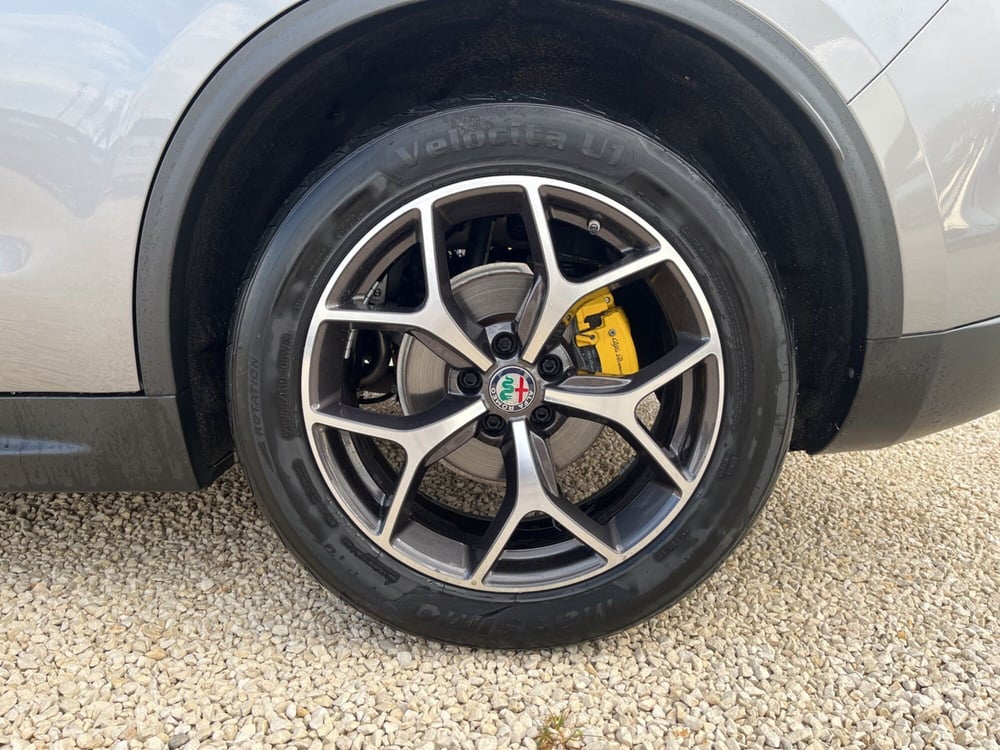 Alfa Romeo Stelvio usata a Ragusa (5)