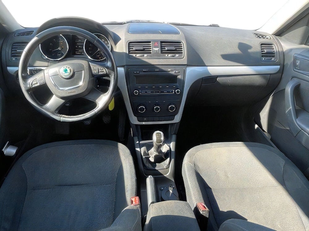 Skoda Yeti usata a Firenze (11)