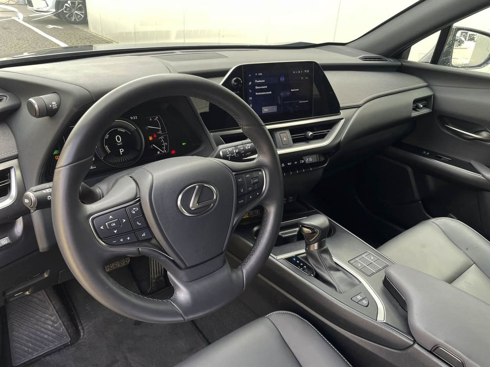 Lexus UX usata a Treviso (10)