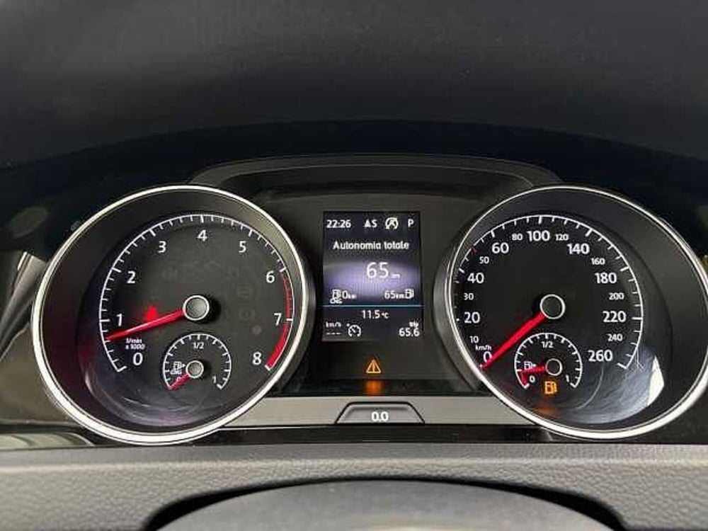 Volkswagen Golf usata a Napoli (11)