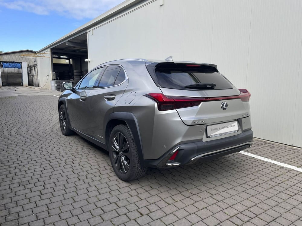 Lexus UX usata a Treviso (7)